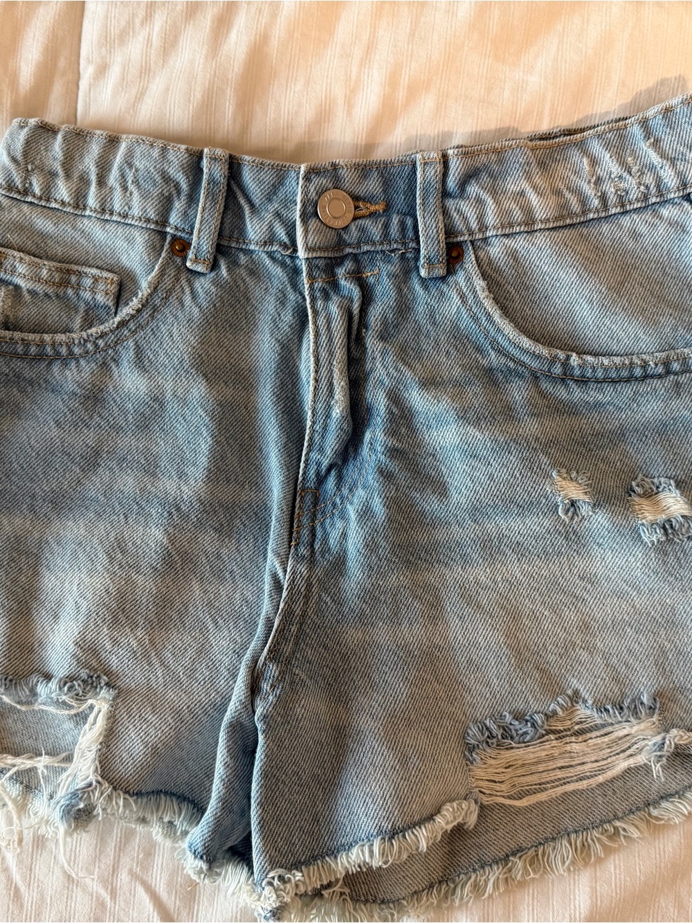 Zara Girls Light Wash Distressed Cut-Off Denim Shorts Blue Size 13-14Y